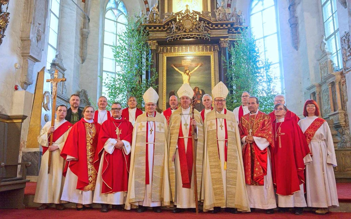 Vaimulike ordinatsioon kirikus
